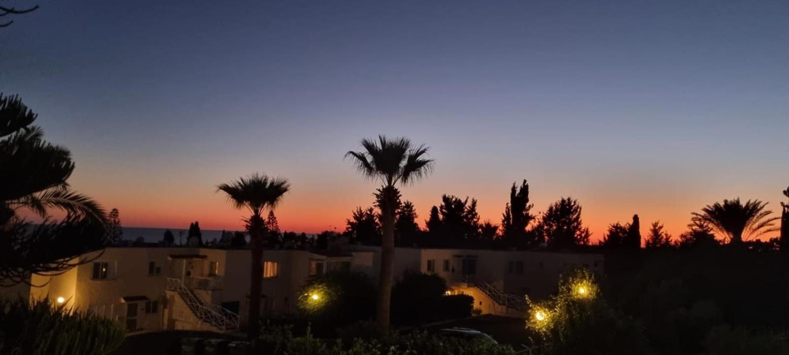 Modern Seaview Townhouse In Coral Bay (Adults Only) Lägenhet Pégeia Exteriör bild